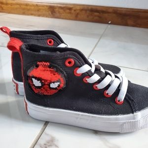 Marvel NWOT 10.5 toddler sneakers